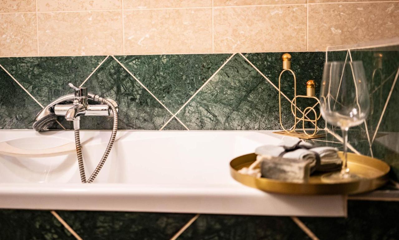 Free Parking! Soho Budapest 101, 4 Ppl, Ac, Superfast Wifi, Tv Bagian luar foto
