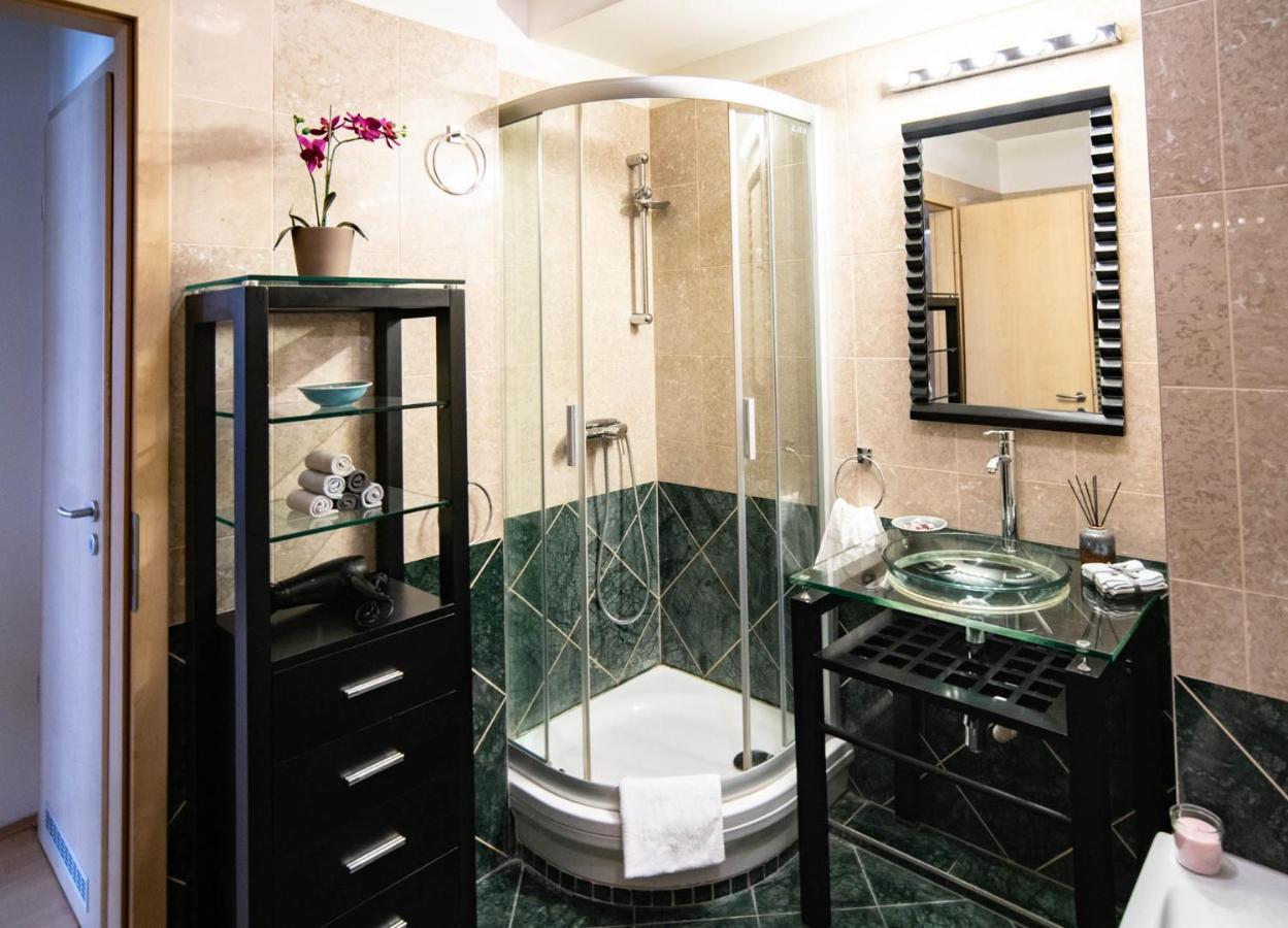 Free Parking! Soho Budapest 101, 4 Ppl, Ac, Superfast Wifi, Tv Bagian luar foto